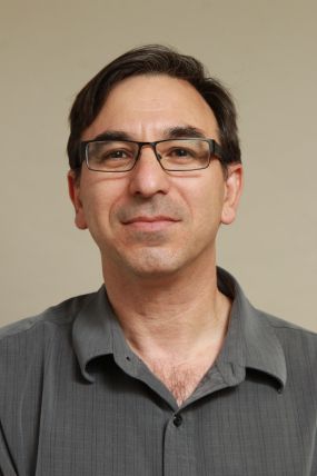 Dr. Avidor-Reiss' photo